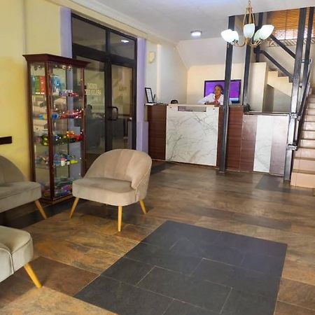 Citilodge Hotel & Conference Centre Newly Renovated Αμπούζα Εξωτερικό φωτογραφία