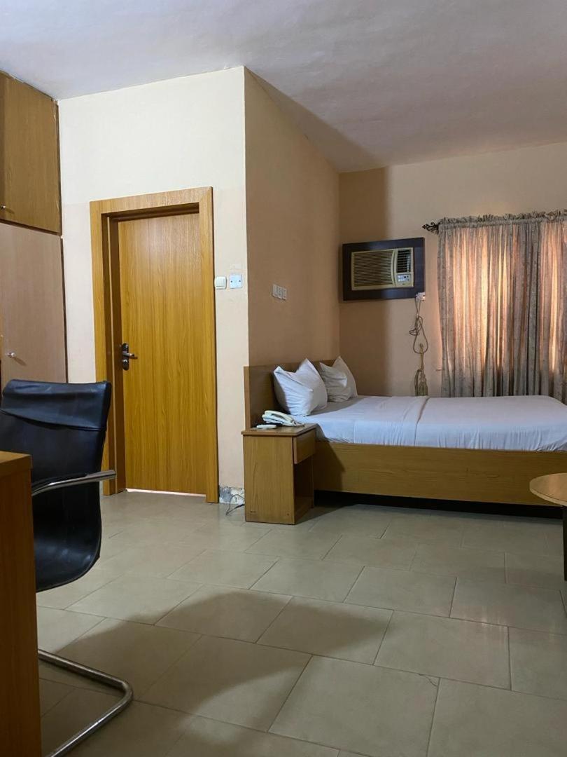 Citilodge Hotel & Conference Centre Newly Renovated Αμπούζα Εξωτερικό φωτογραφία
