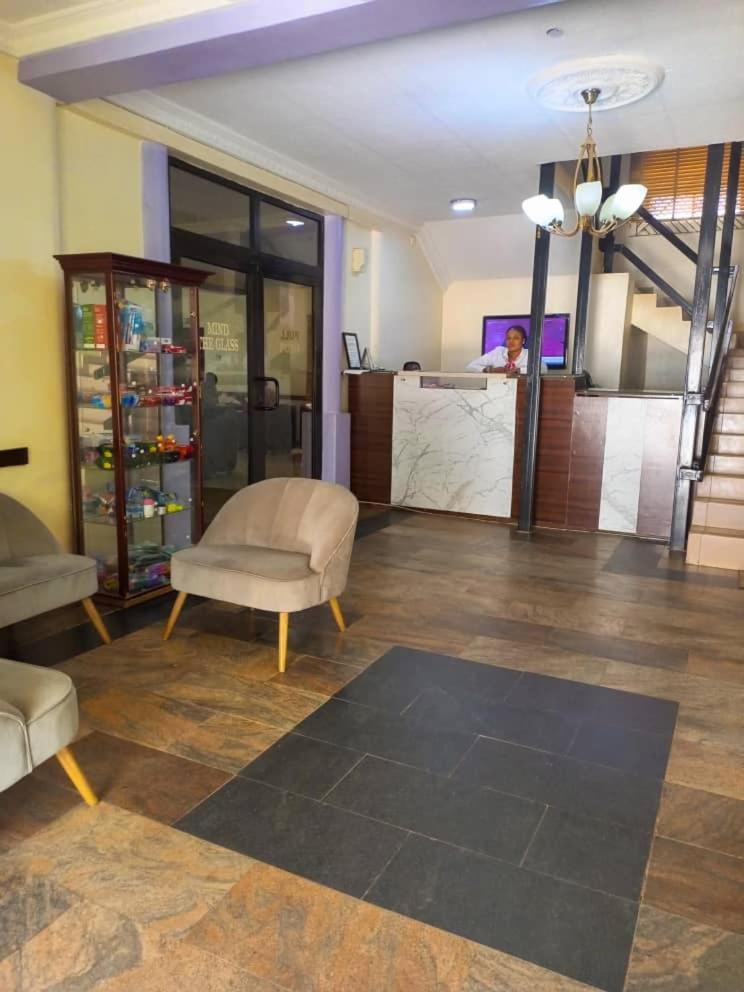 Citilodge Hotel & Conference Centre Newly Renovated Αμπούζα Εξωτερικό φωτογραφία