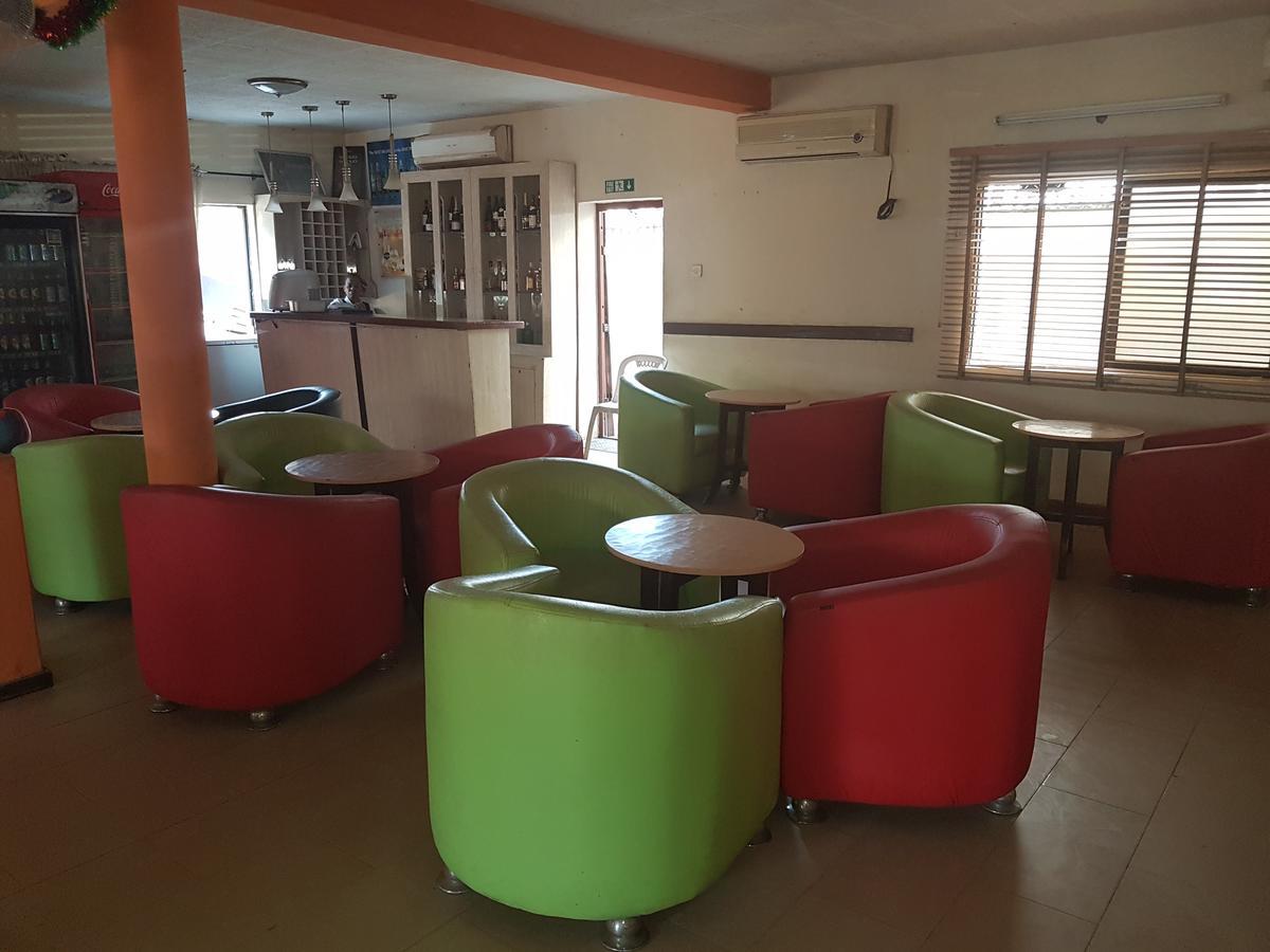 Citilodge Hotel & Conference Centre Newly Renovated Αμπούζα Εξωτερικό φωτογραφία