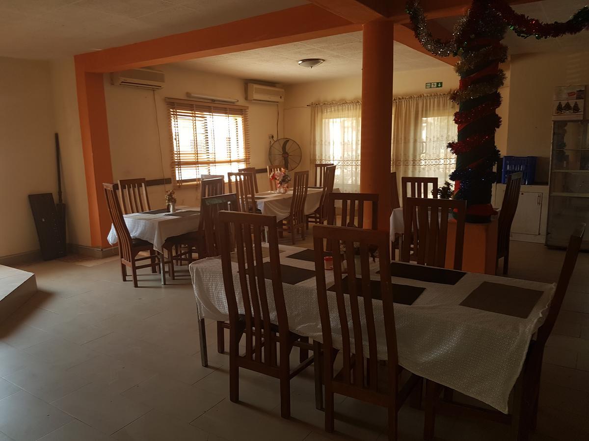 Citilodge Hotel & Conference Centre Newly Renovated Αμπούζα Εξωτερικό φωτογραφία
