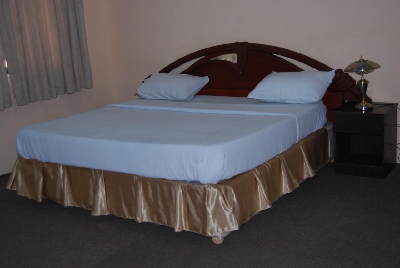 Citilodge Hotel & Conference Centre Newly Renovated Αμπούζα Εξωτερικό φωτογραφία